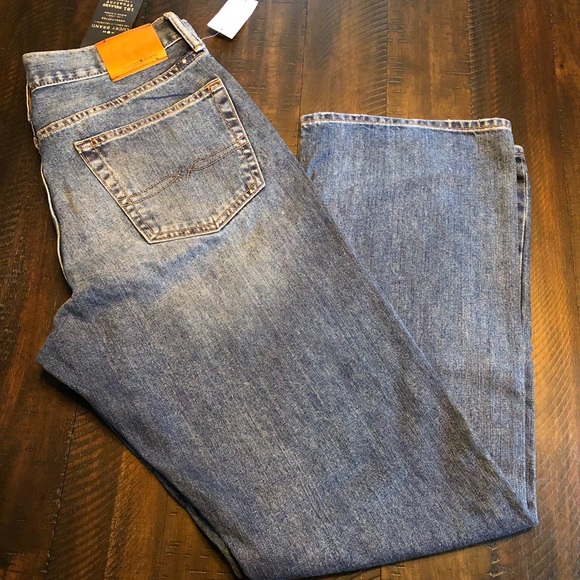 Lucky Brand Other - 🍀 LUCKY BRAND Jeans 33x32 Relaxed Straight NEW!